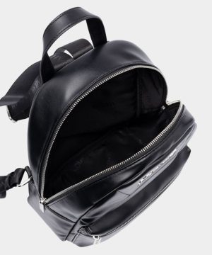 Alternative view of Owen Black