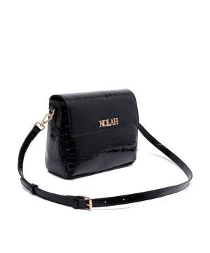 Alternative view of Loucrezia Black