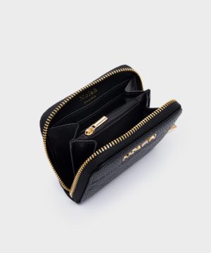 Alternative view of Palin Black