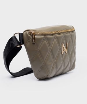 Alternative view of Dysen Khaki