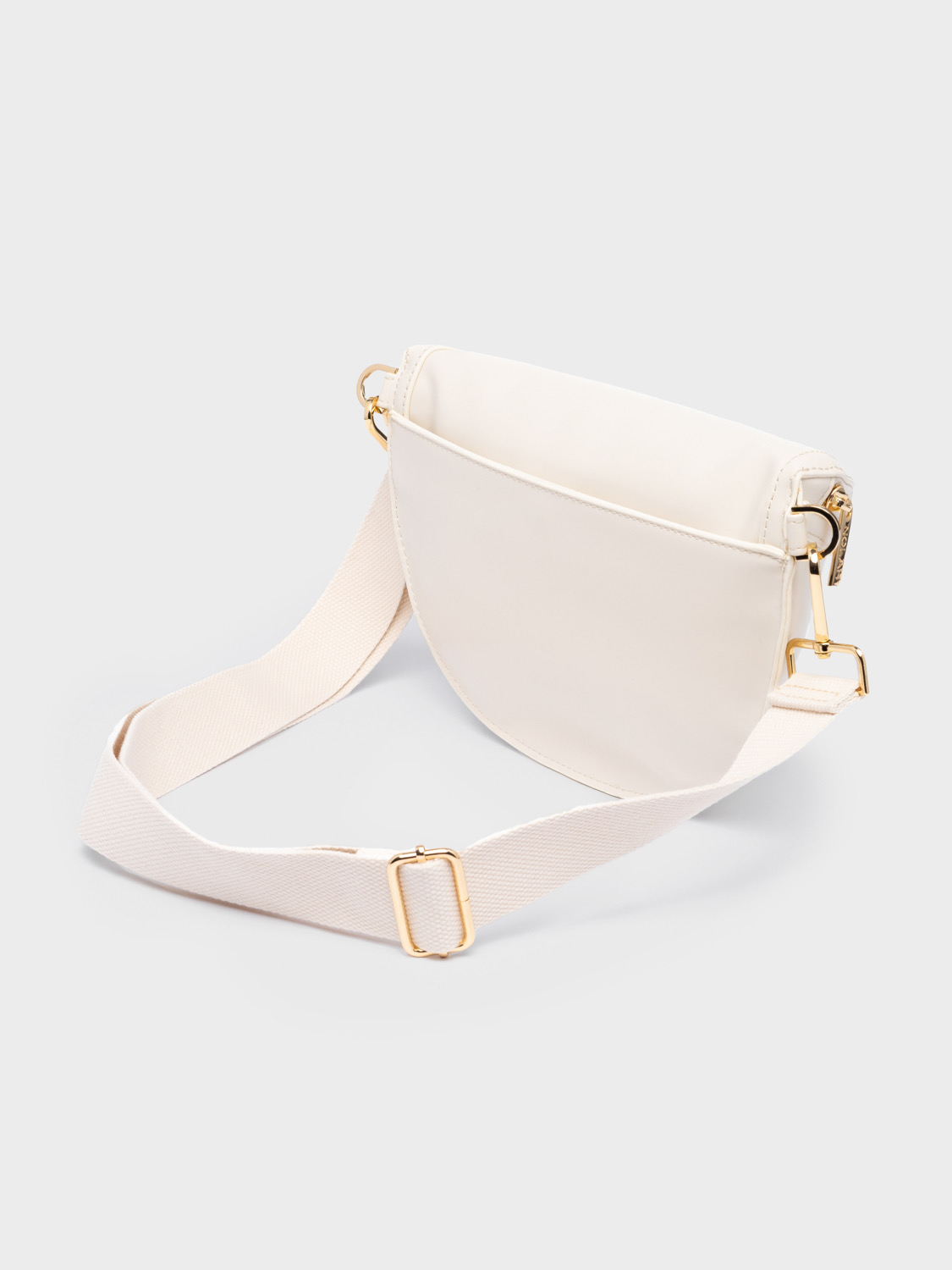 Levi Ivory - Image 3