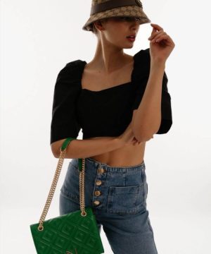 Alternative view of Reina Green