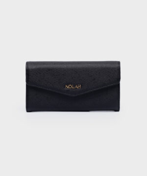 Georgina Wlt Black